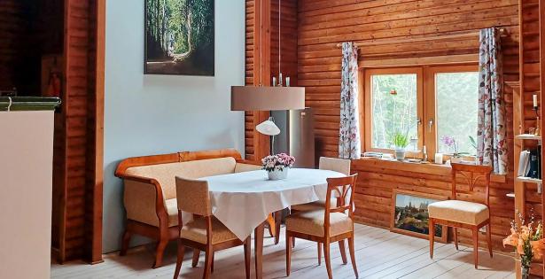 Chalet Nr. 53 (Esstisch)