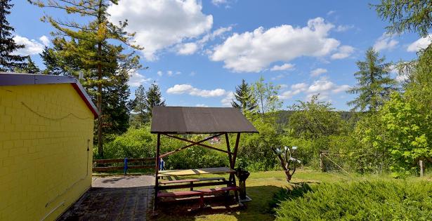 Sitzecke mit Liegewiese